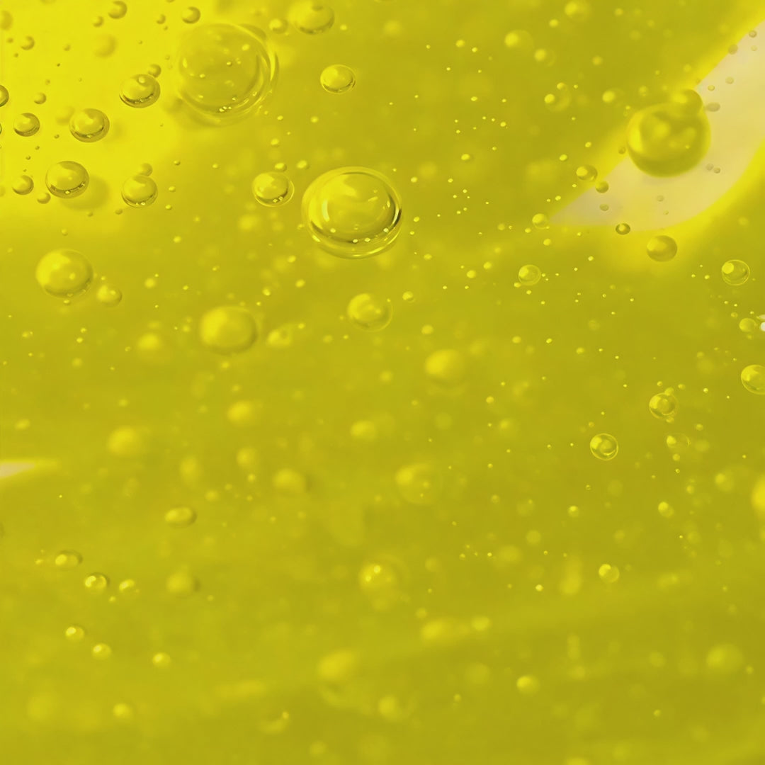 Maska Organics Velvet Virtuoso Facial Cleanser texture video — close-up view of the saffron-infused cleansing gel showcasing its silky botanical formula, lightweight consistency and luxurious texture